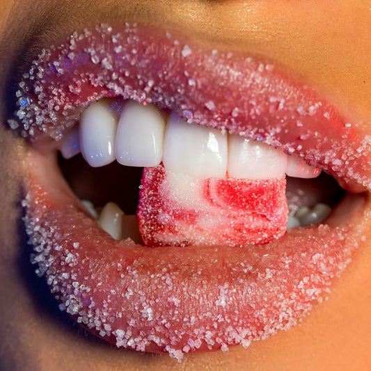 Exfolier ses lèvres : le secret d’une bouche douce, lisse et naturellement repulpée